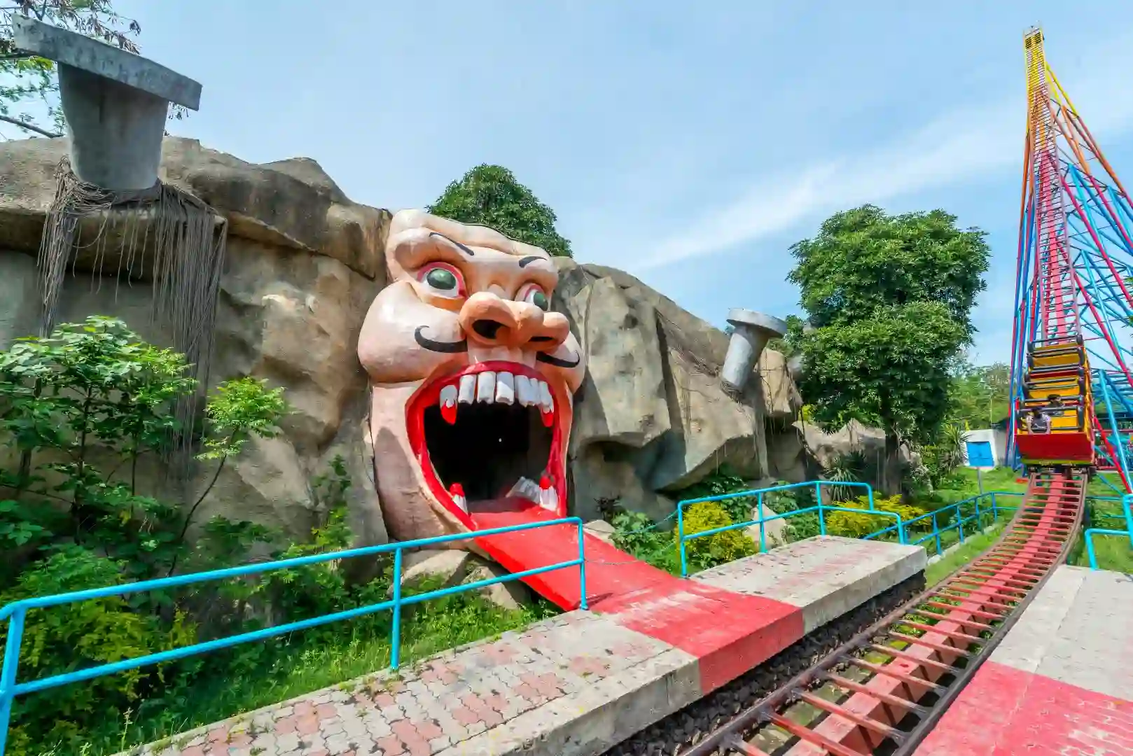 Bhoot Bangla Sozo Park Murree with horrible entrance and nearby roller coaster